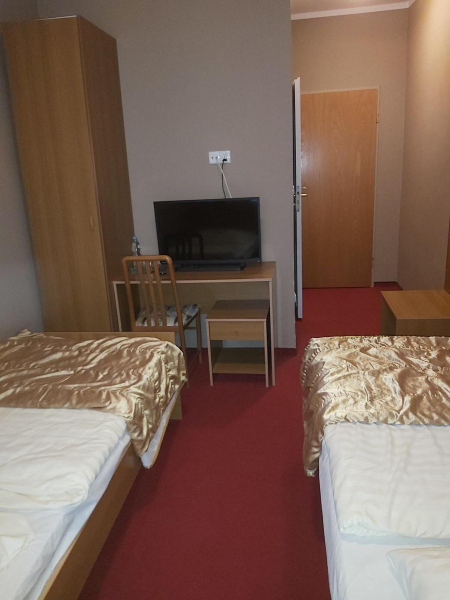 Hotel Szablewski Dymaczewo Nowe Exterior foto